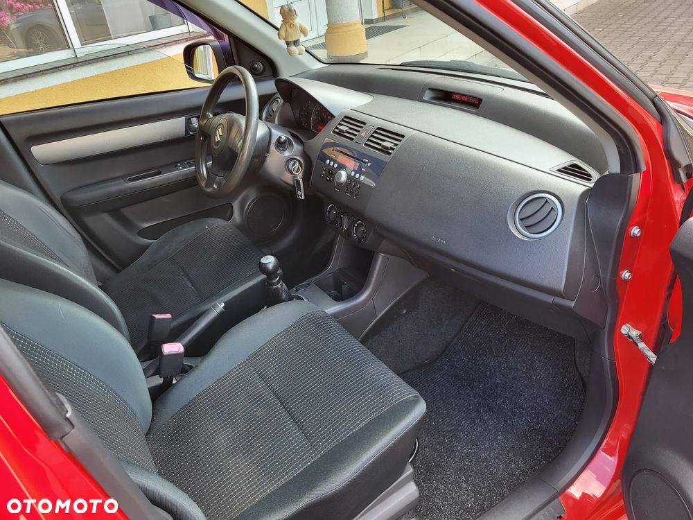 Suzuki Swift - 16