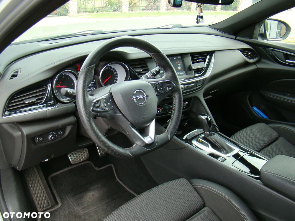 Opel Insignia 2.0 BiTurbo D 4x4 Automatik Business Innovation - 25