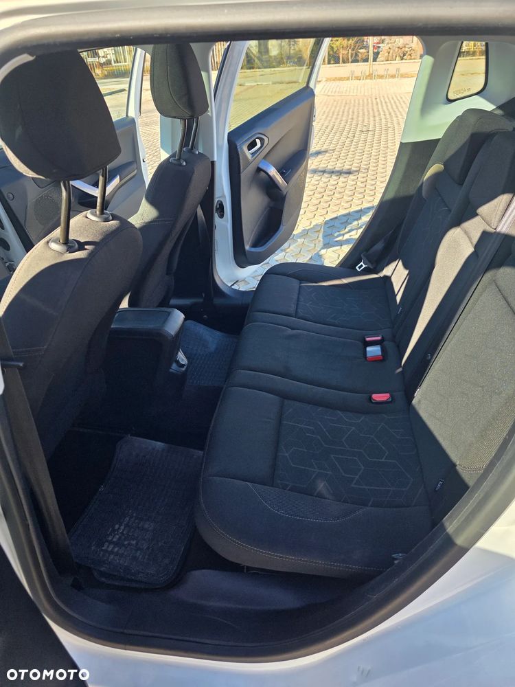 Peugeot 2008 PureTech 82 Style - 24