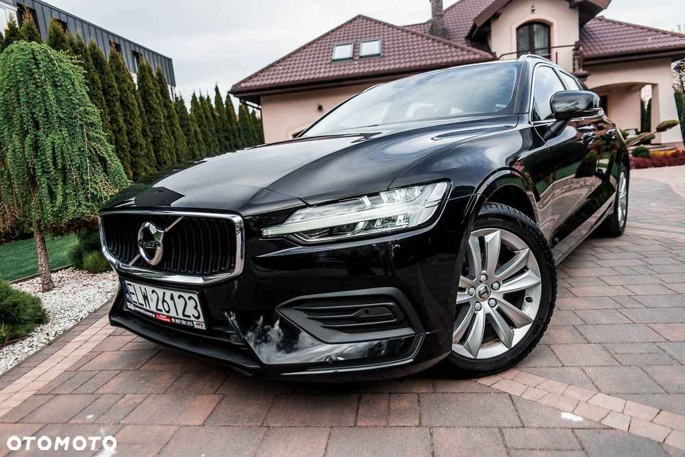 Volvo V60 D3 Drive-E Momentum - 1