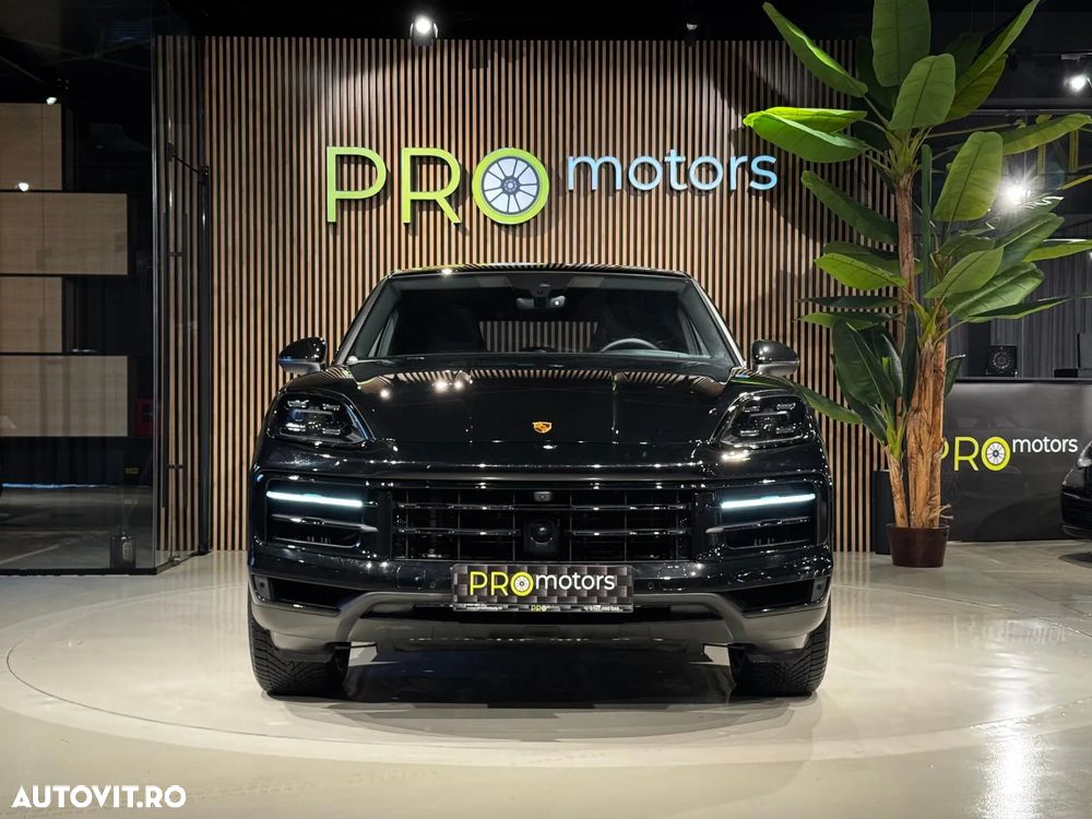 Porsche Cayenne Coupe E-Hybrid - 2