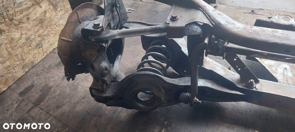 KOMPLETNE ZAWIESZENIE BELKA SANKI TYŁ FORD C-MAX I MK1 - 3