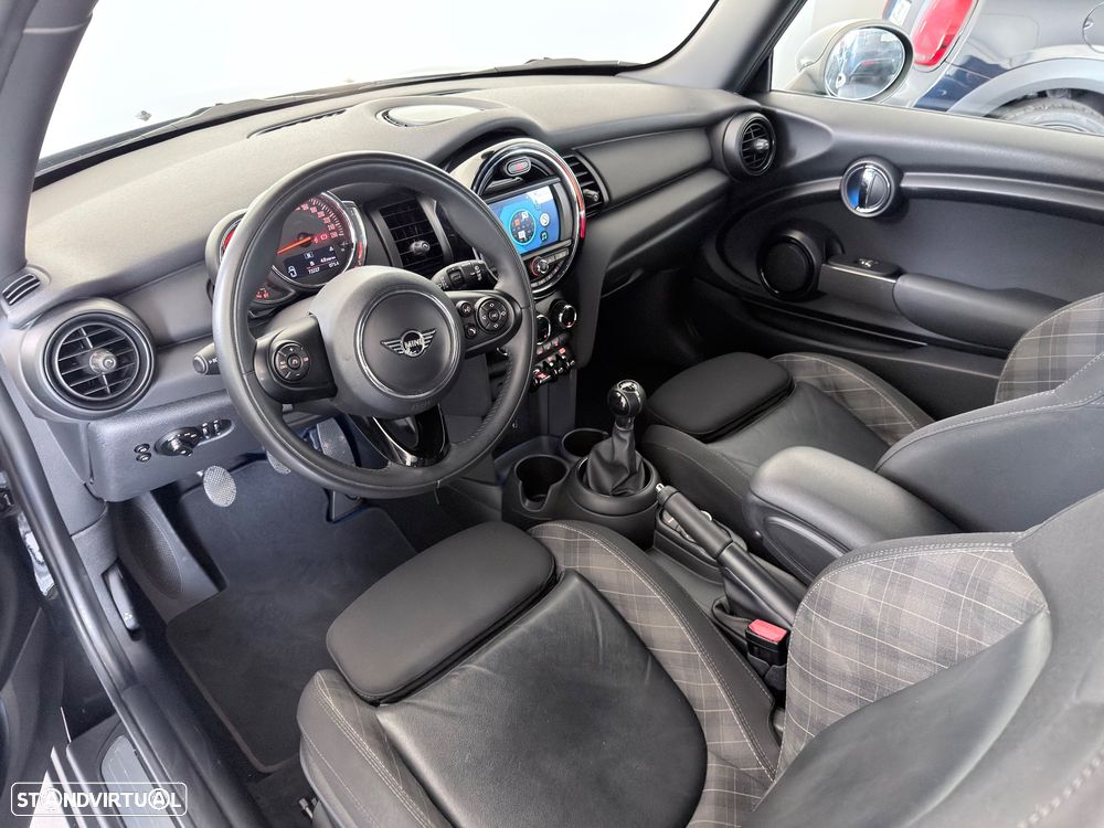 MINI 3 Portas One D - 11