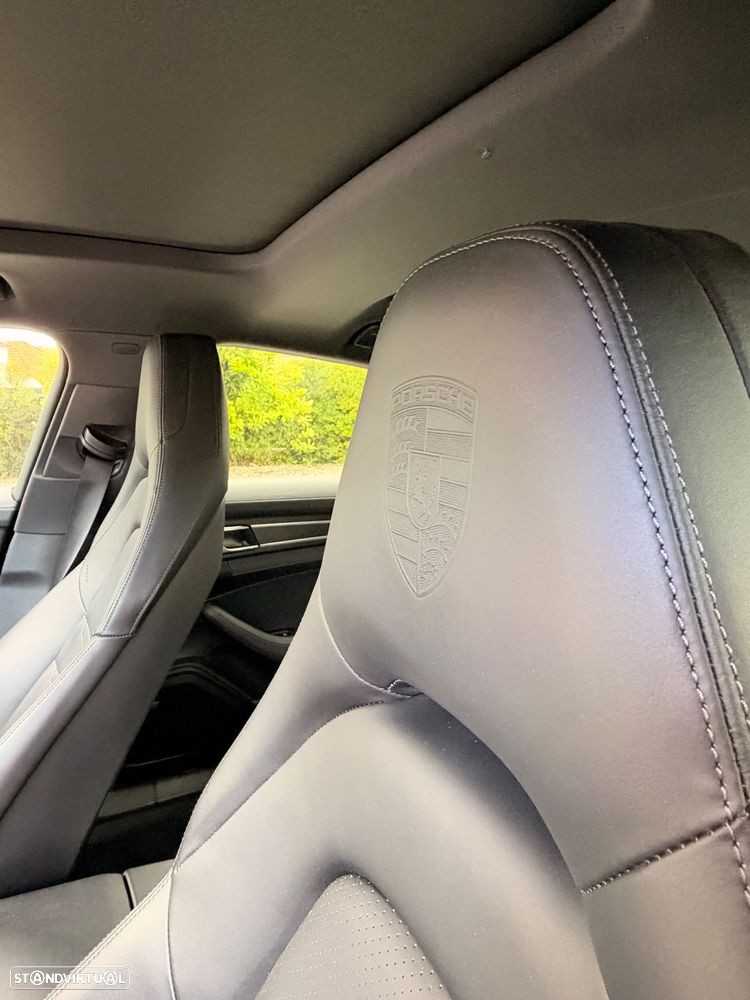 Porsche Panamera - 23