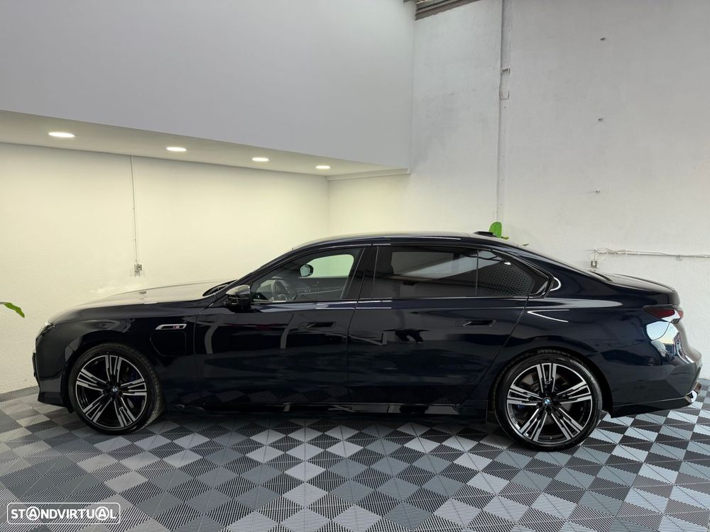 BMW 760 M760e xDrive - 3