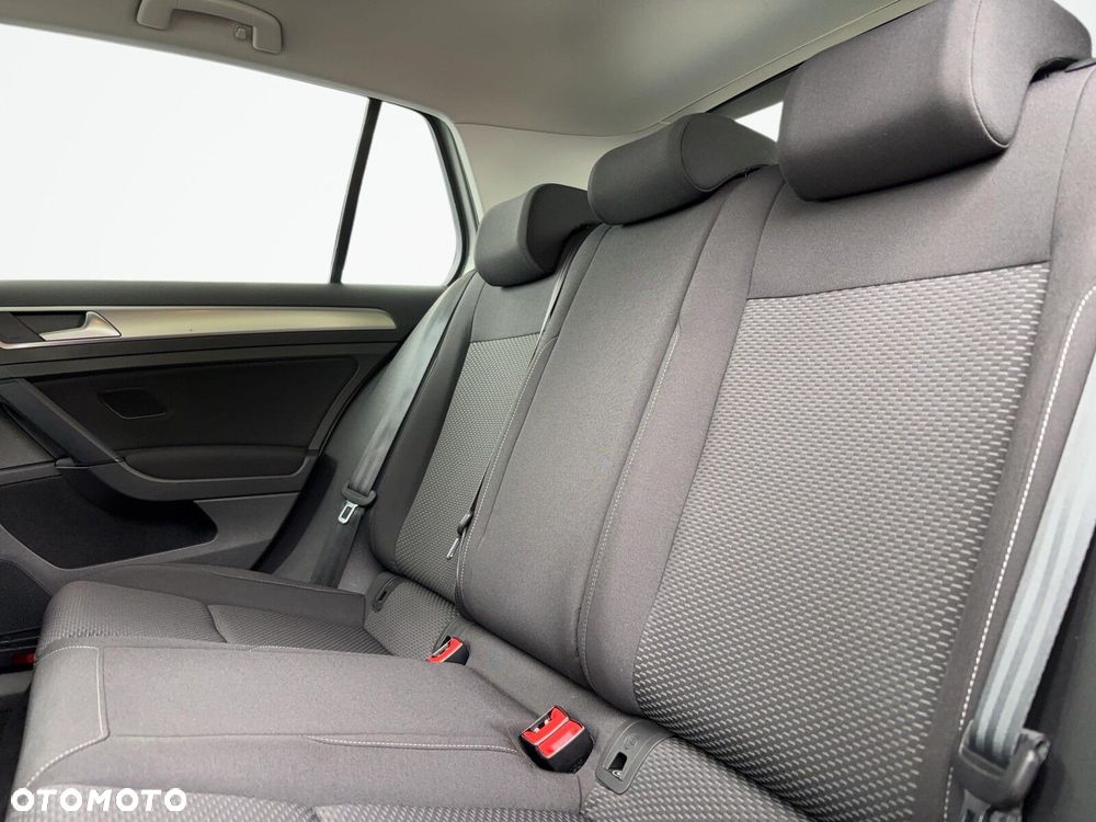 Volkswagen Golf 1.5 TSI BMT Trendline - 16