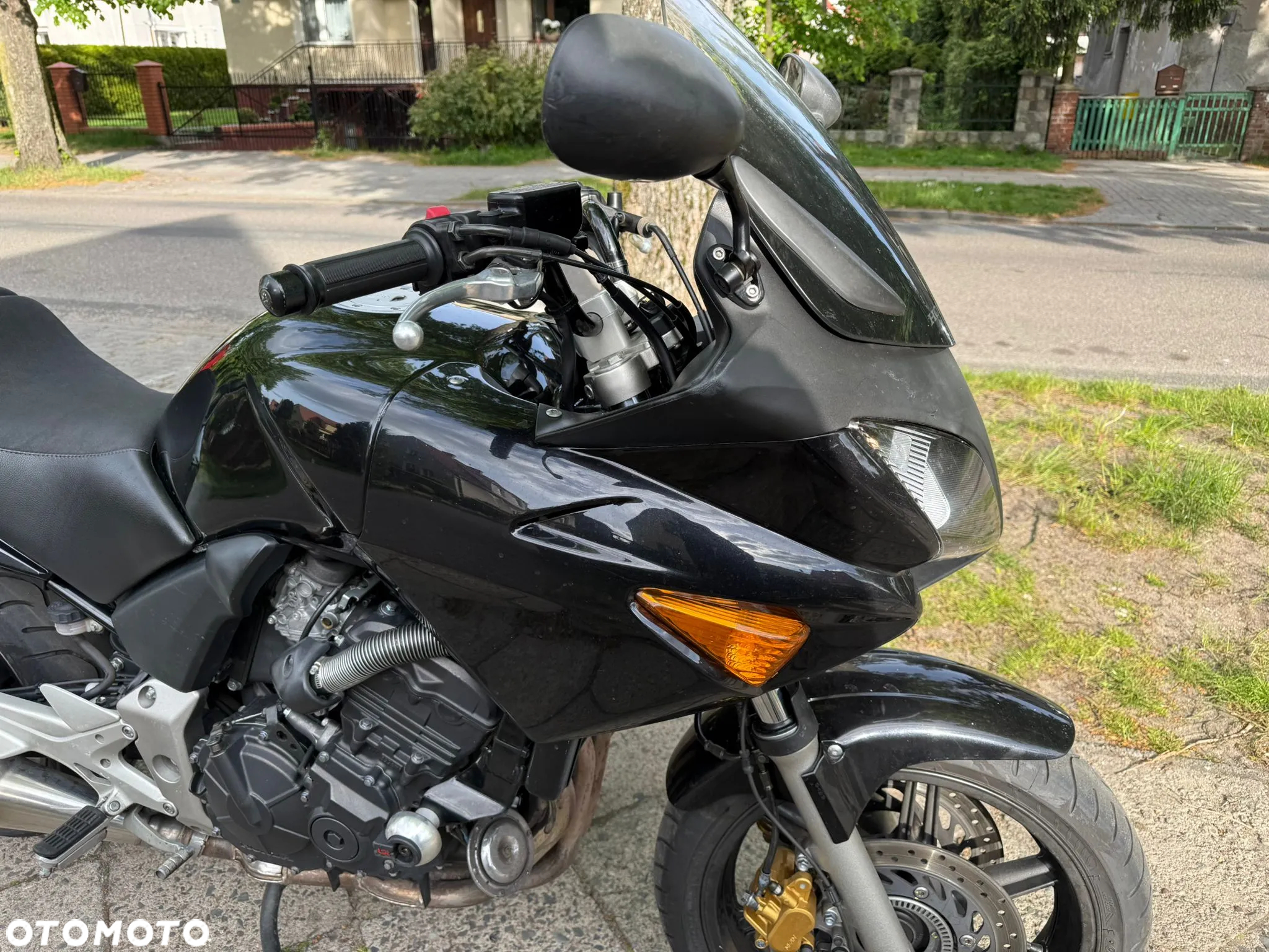Honda CBF - 24
