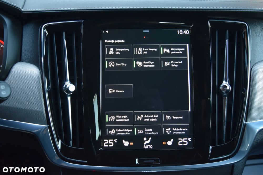 Volvo V90 D4 Geartronic R Design - 26