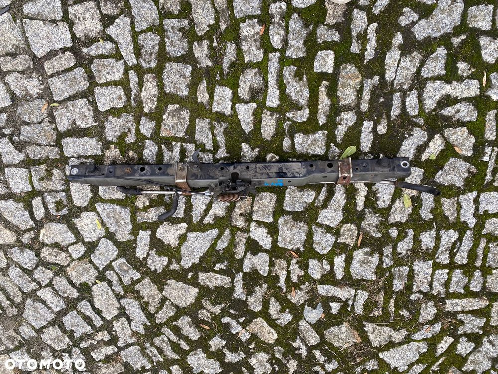 Wzmocnienie górne  Zamek maski Toyota Rav 4. III