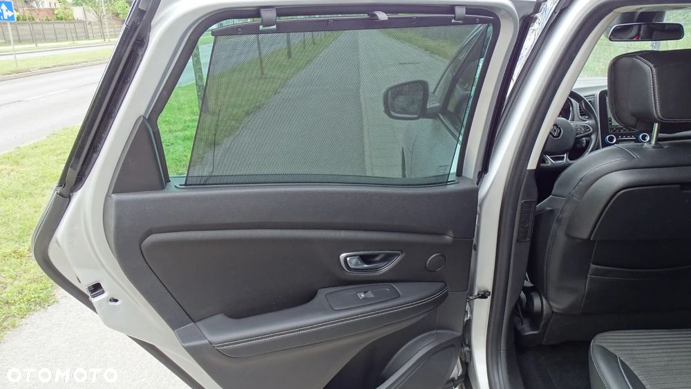 Renault Scenic ENERGY TCe 130 BOSE EDITION - 21