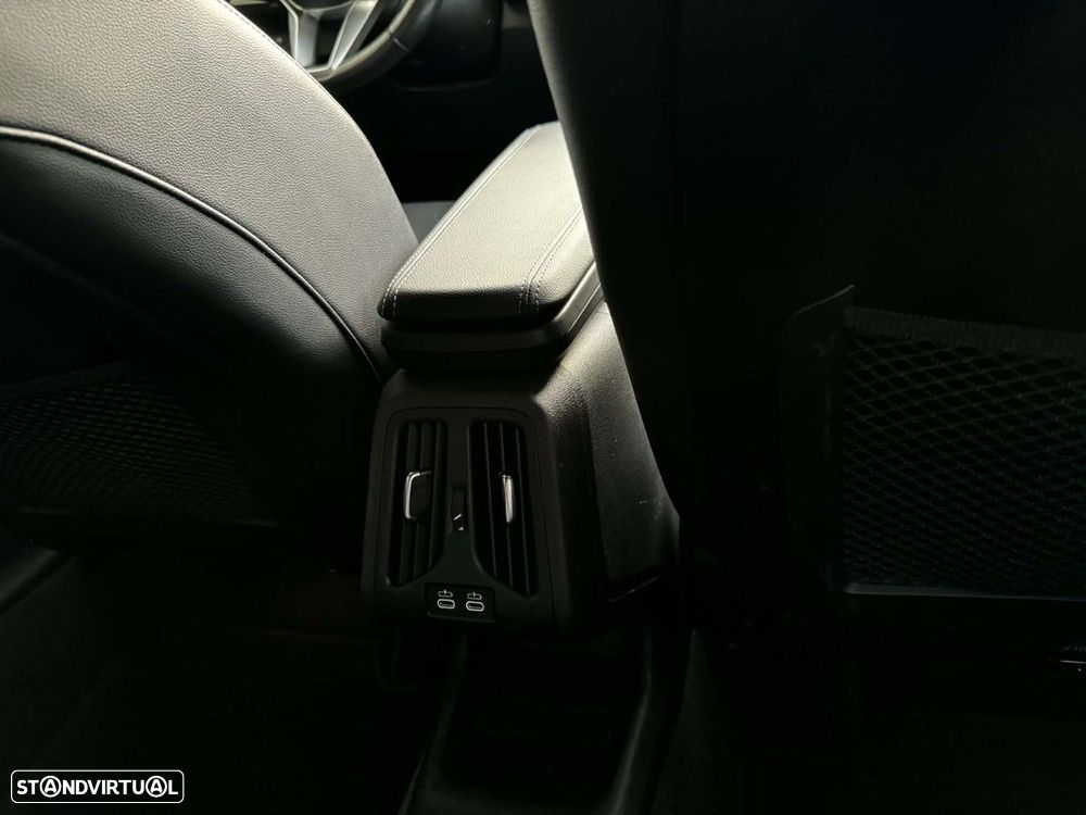 BMW X1 18 d sDrive Auto - 28