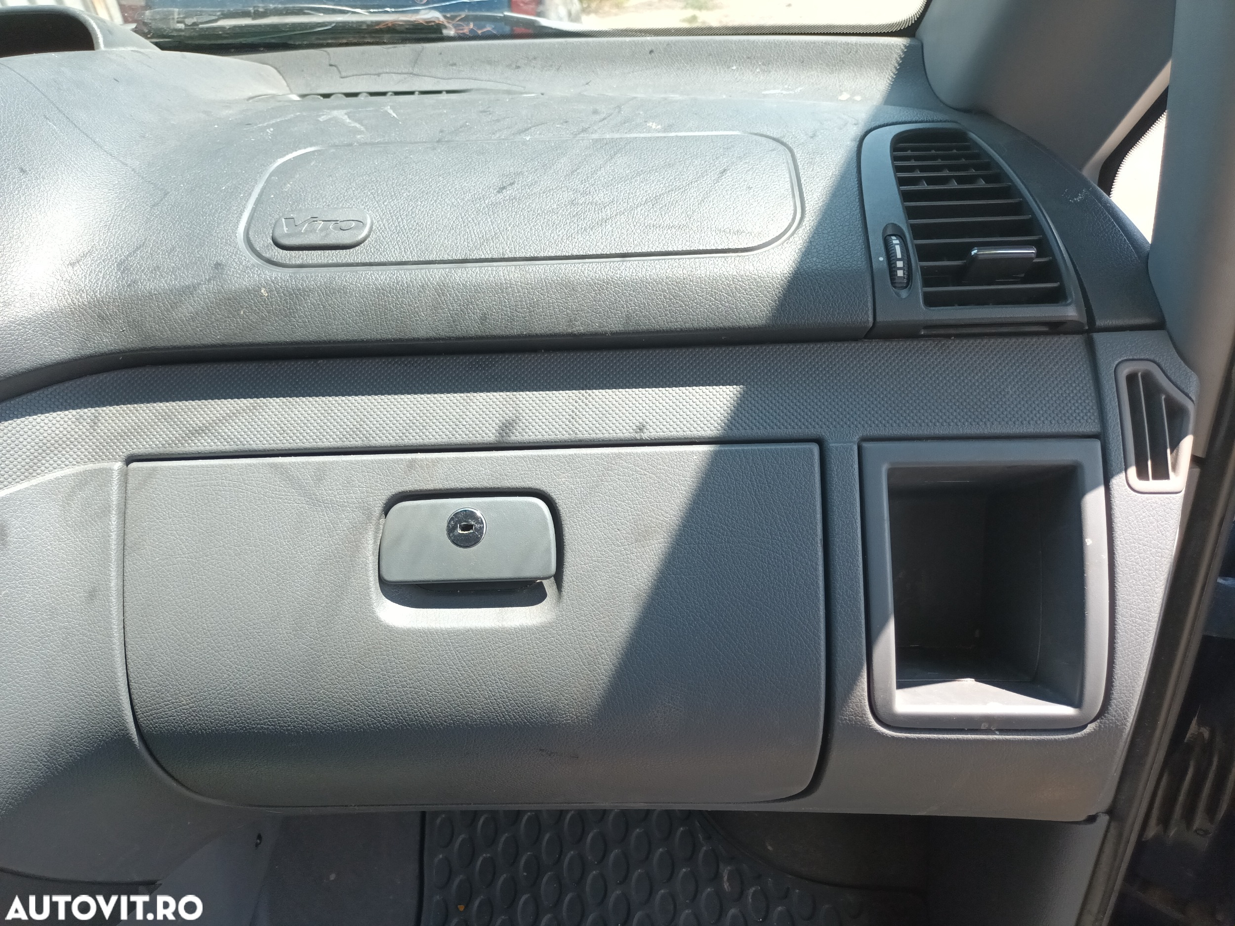 Dezmembrari  Mercedes-Benz VITO / VIANO (W639)  2003  > 2014 115 CDI - 16