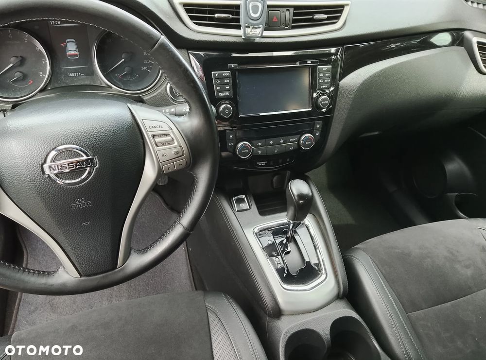 Nissan Qashqai 1.2 DIG-T Xtronic 360 - 11