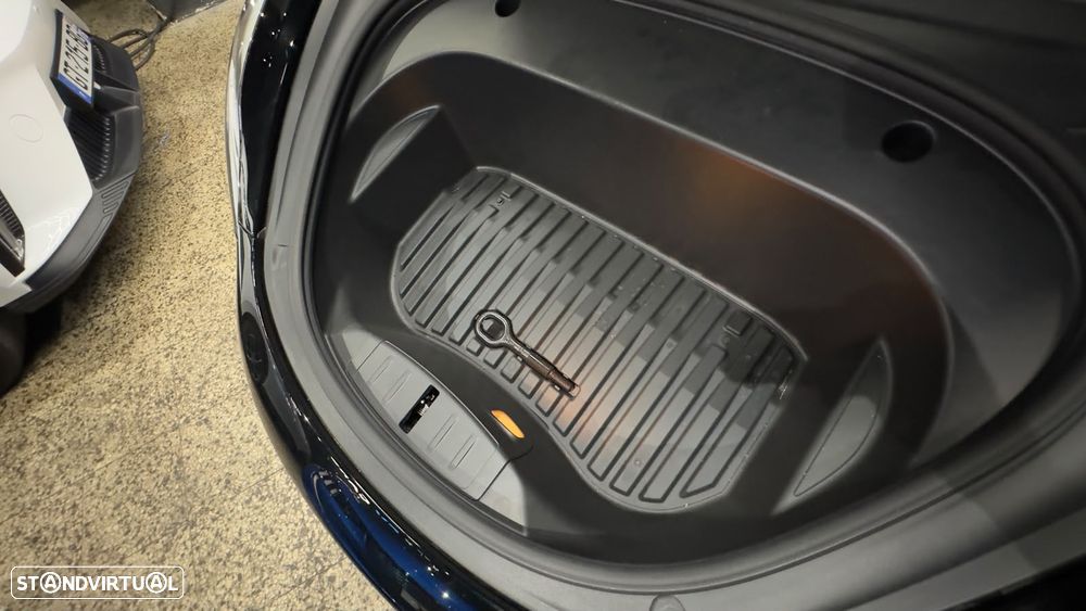 Tesla Model 3 Performance Dual Motor AWD - 43