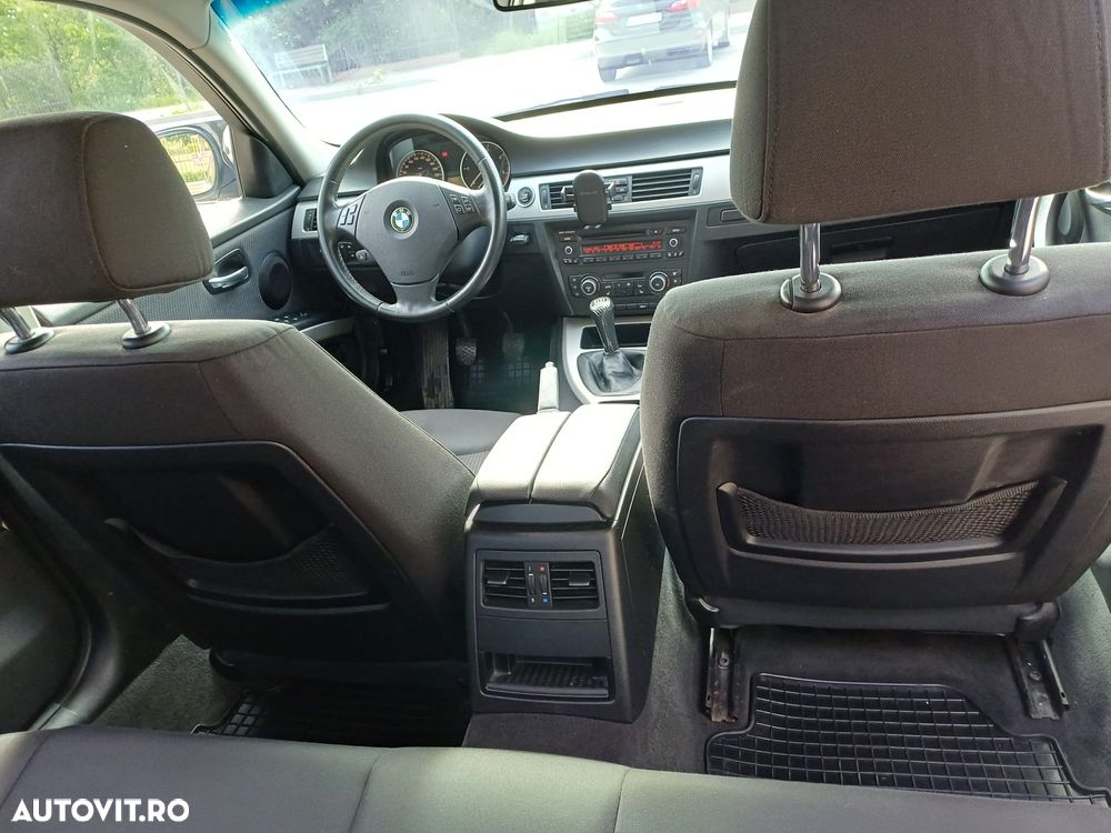 BMW Seria 3 316d - 13