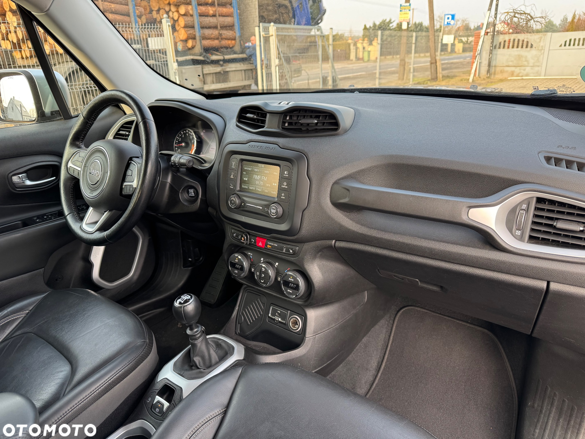 Jeep Renegade 1.4 MultiAir Limited FWD S&S - 25