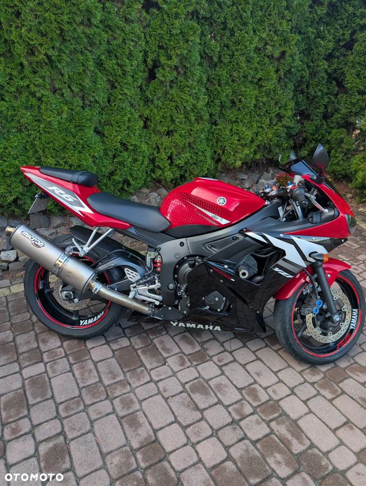 Yamaha R6 - 1
