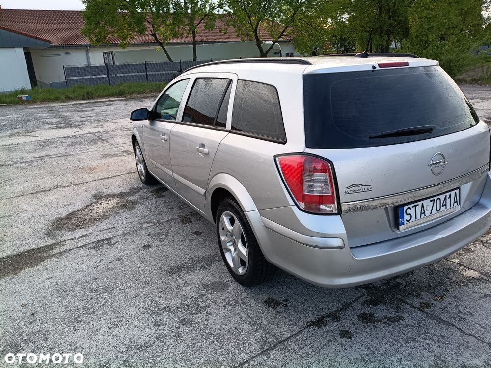 Opel Astra - 4