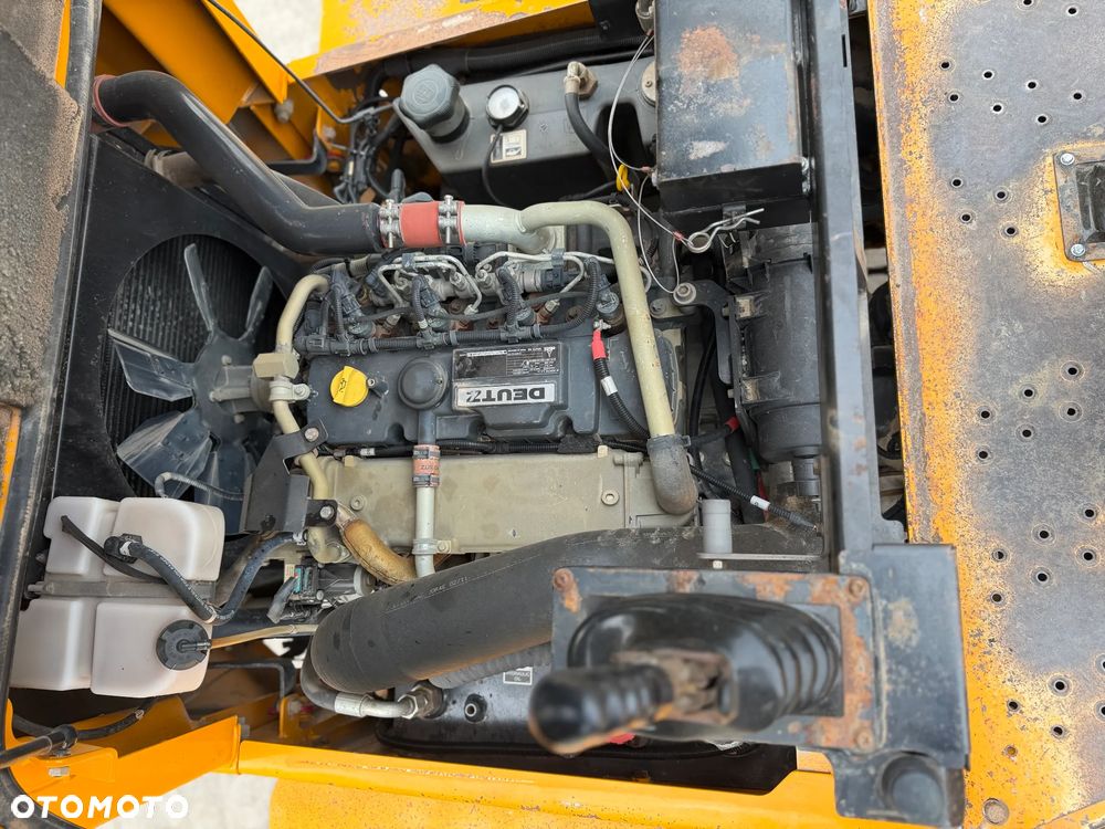 Thwaites 9 ton MACH 2090 - 12