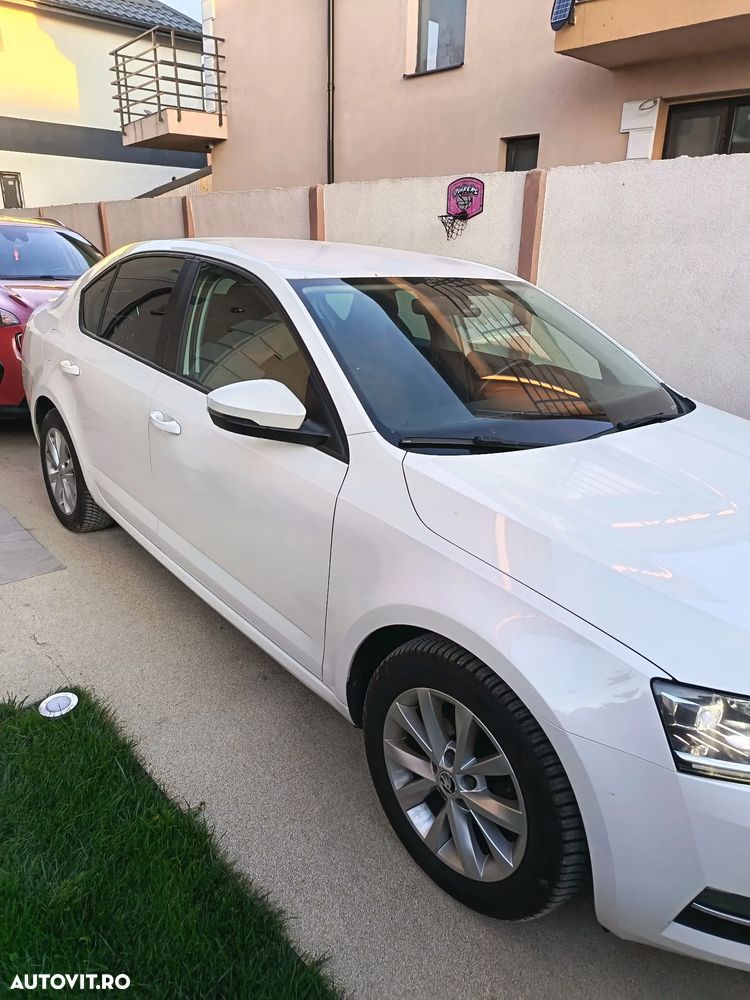Skoda Octavia - 2