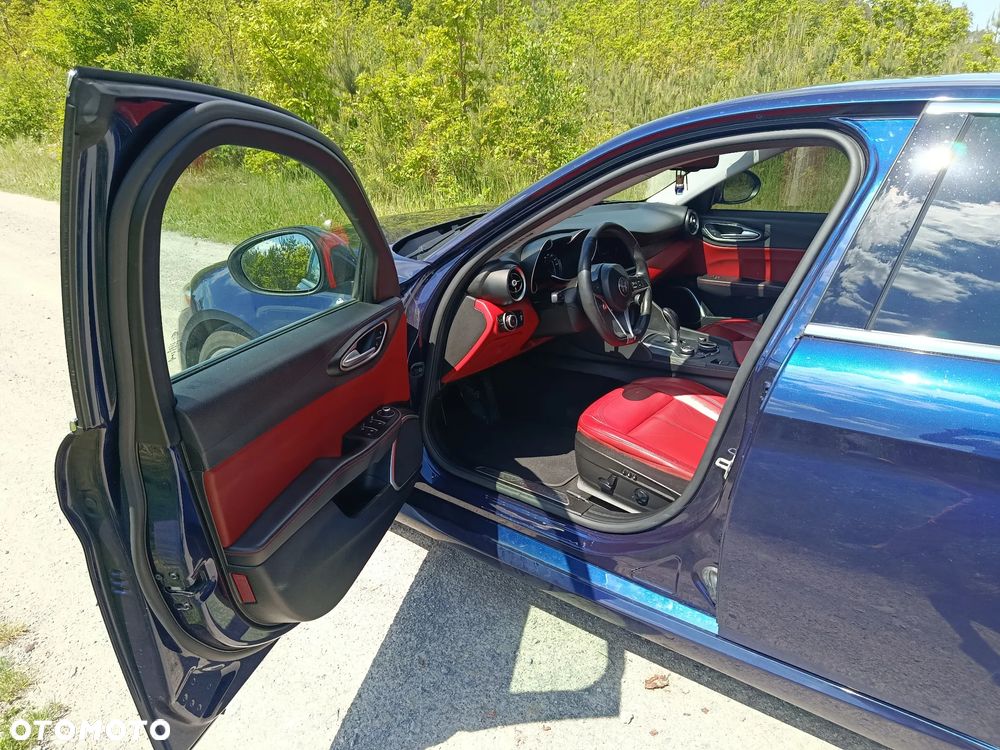 Alfa Romeo Giulia - 9
