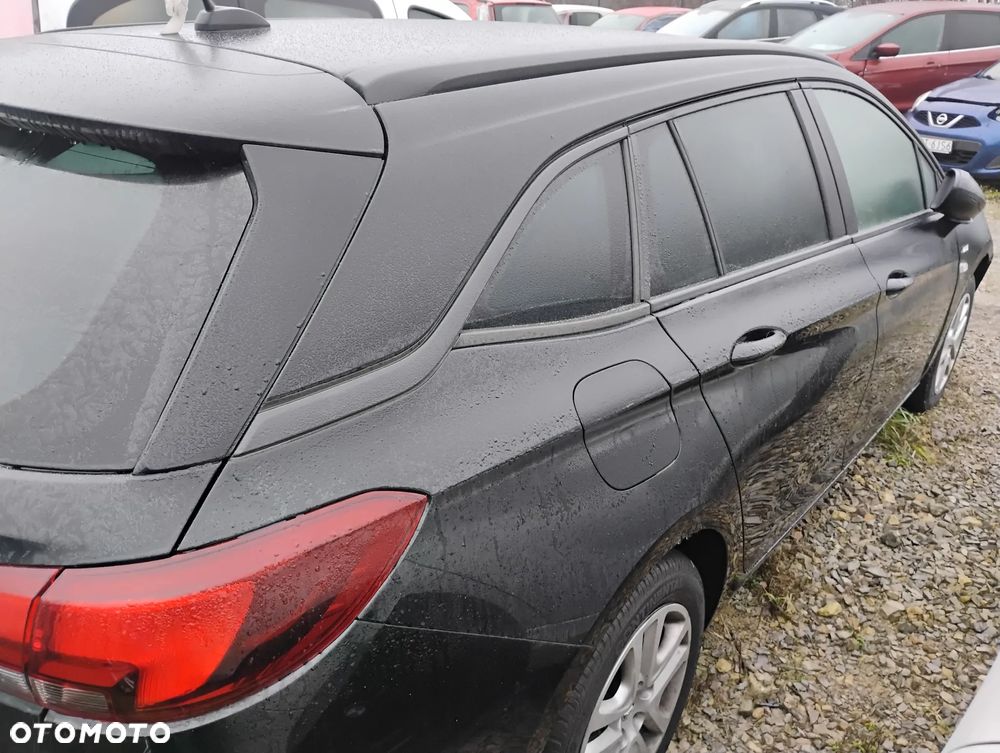 Opel Astra - 4