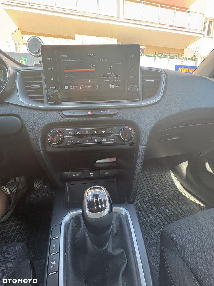 Kia Ceed 1.6 CRDi SCR M - 7