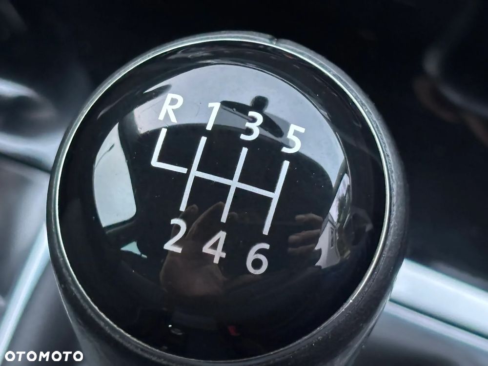 Volkswagen Golf 1.2 TSI BlueMotion Technology Cup - 31