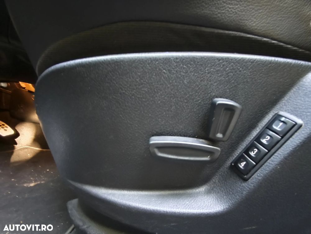 Ford Galaxy - 11