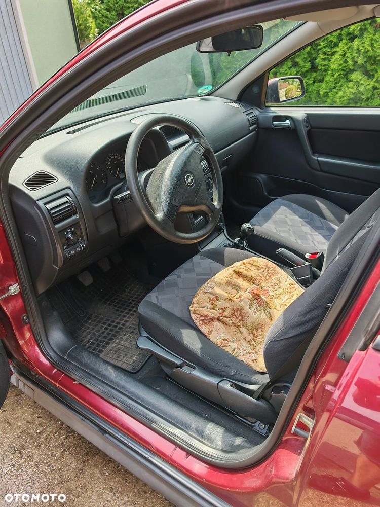 Opel Astra 1.4 Club - 8