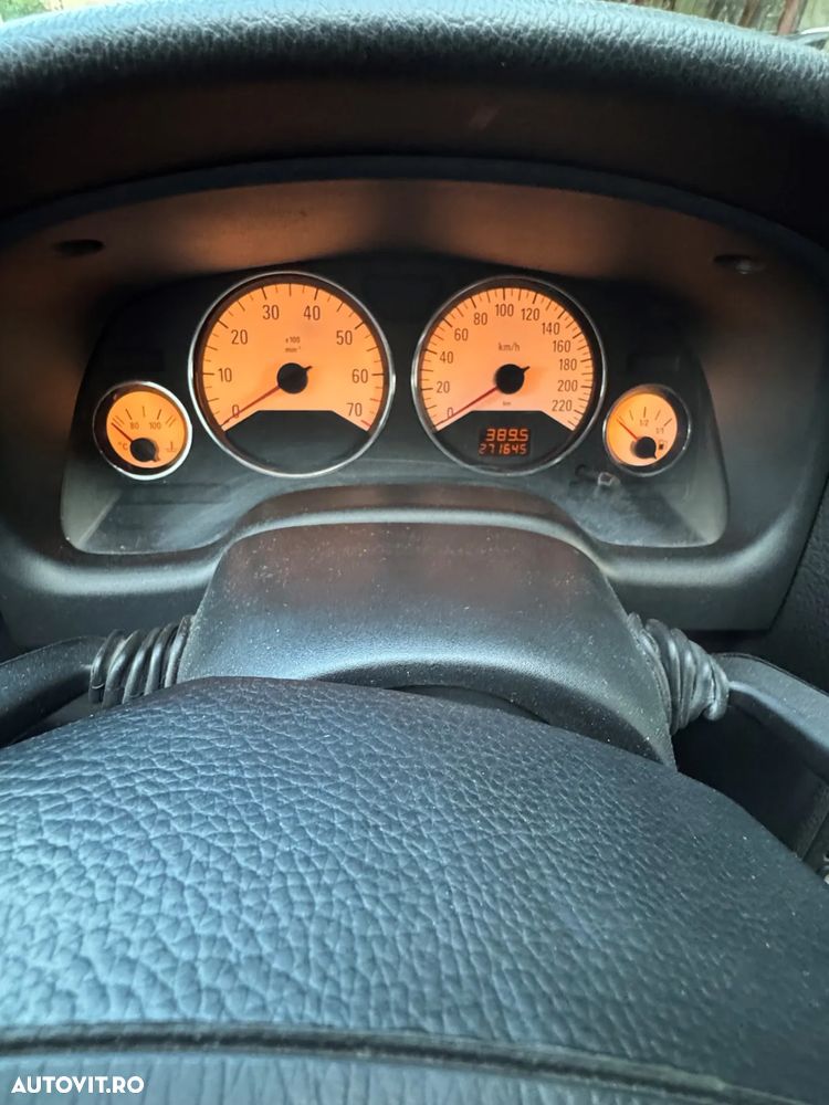 Opel Astra - 11
