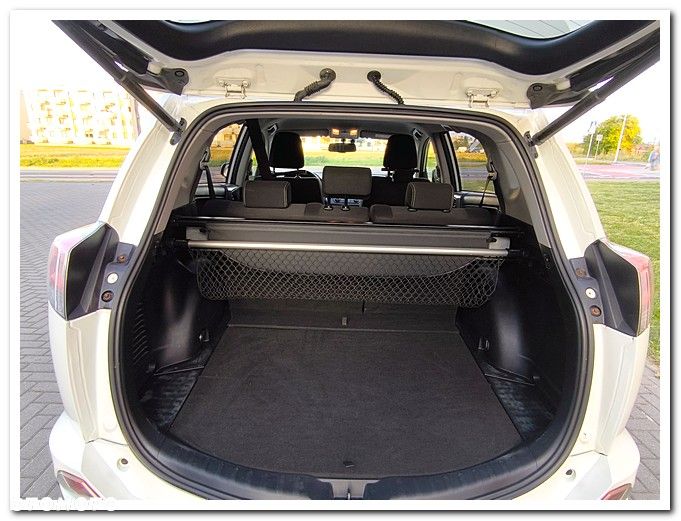 Toyota RAV4 2.0 D-4D 4x2 Start-Stop Executive - 24