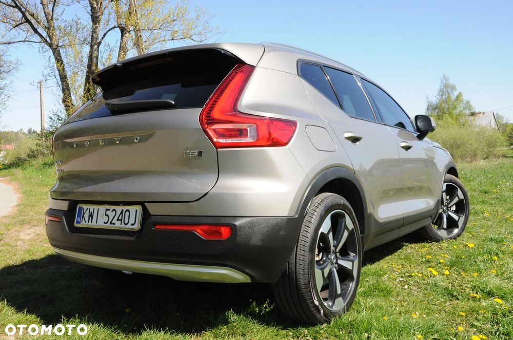 Volvo XC 40 T5 AWD Geartronic Momentum - 16