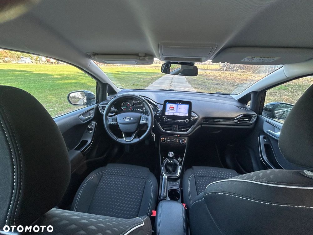 Ford Fiesta 1.0 EcoBoost S&S TITANIUM - 10