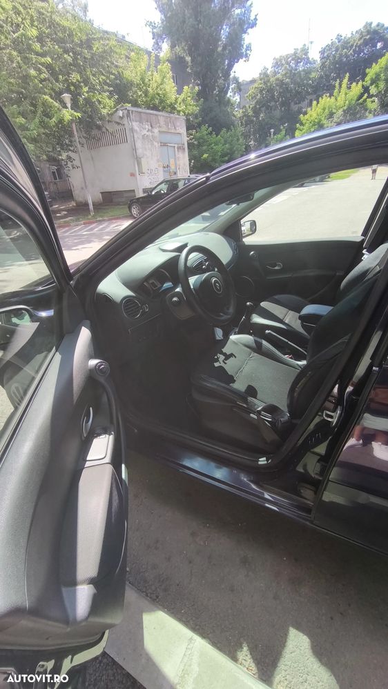 Renault Clio III 1.6 16V Dynamique - 5