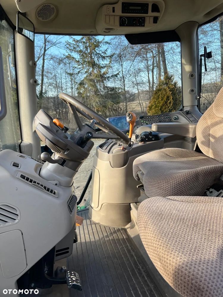 John Deere 6150R - 18