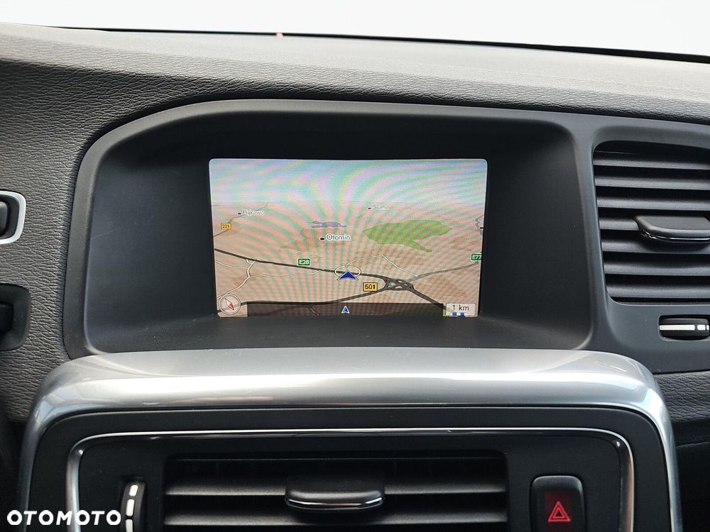 Volvo V60 Cross Country - 20