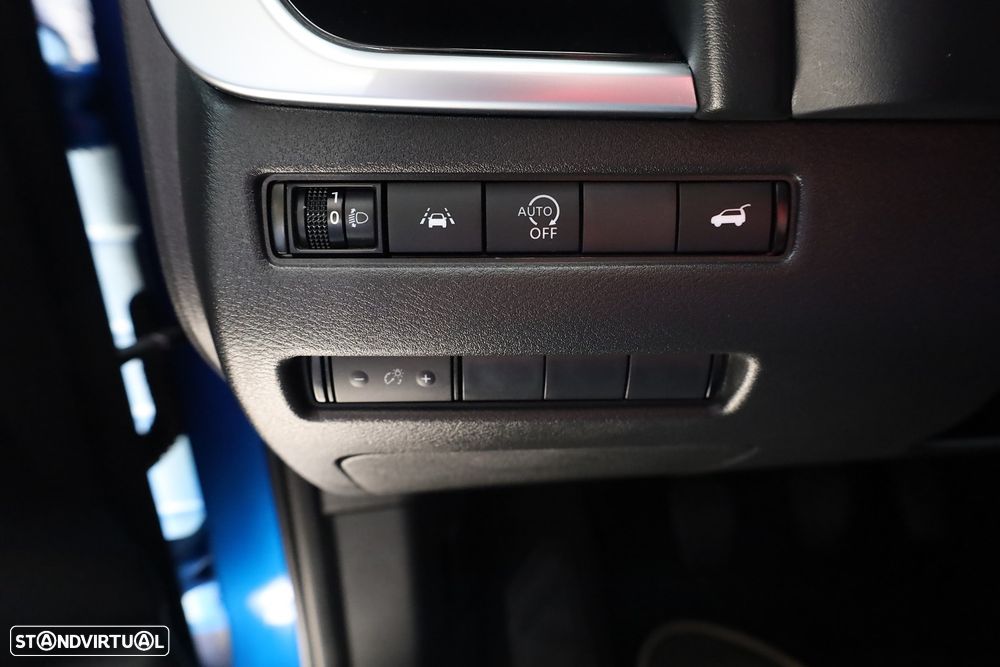 Nissan Qashqai 1.3 DIG-T N-Connecta - 36