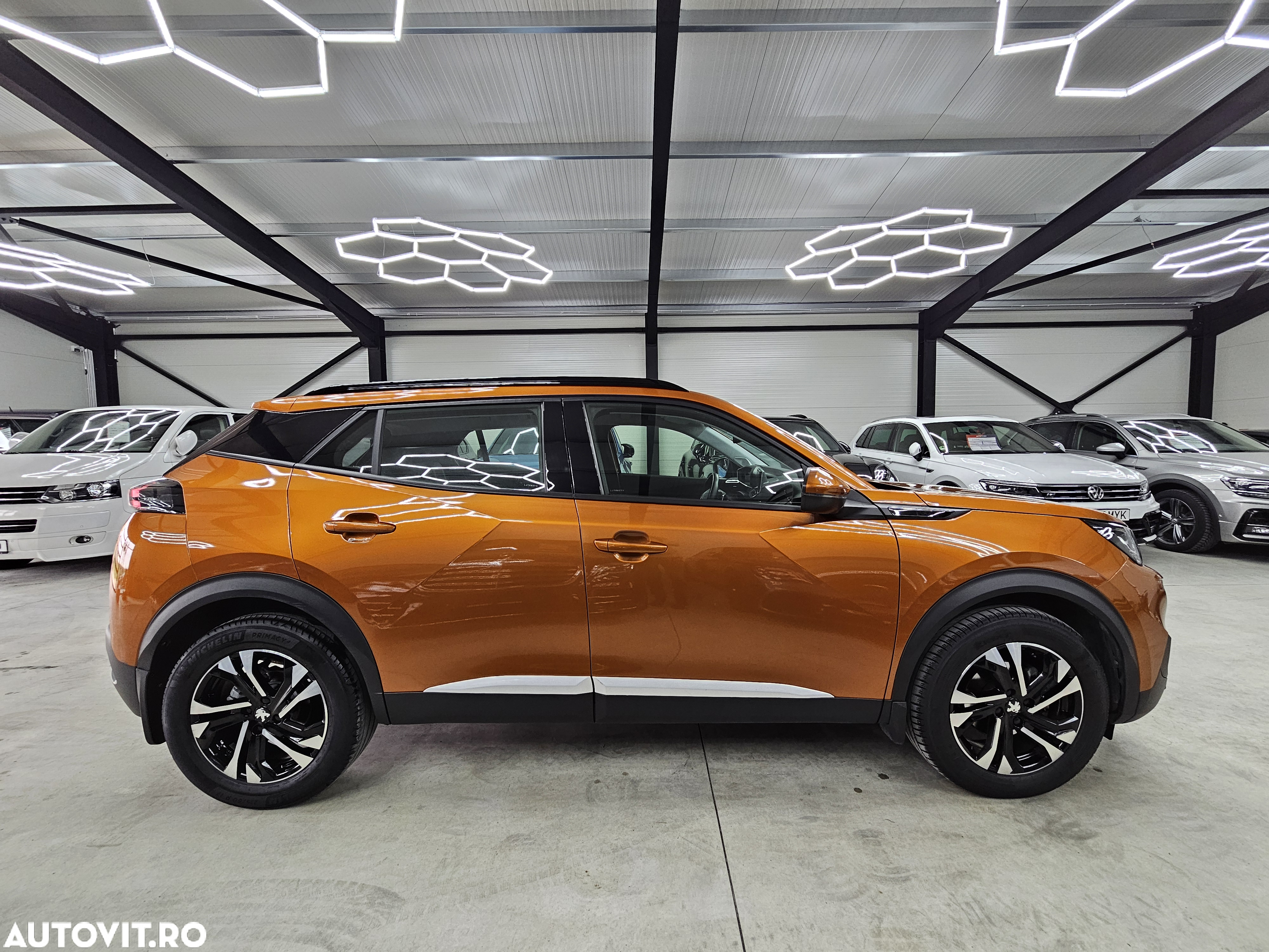 Peugeot 2008 PureTech 130 EAT8 Allure - 6