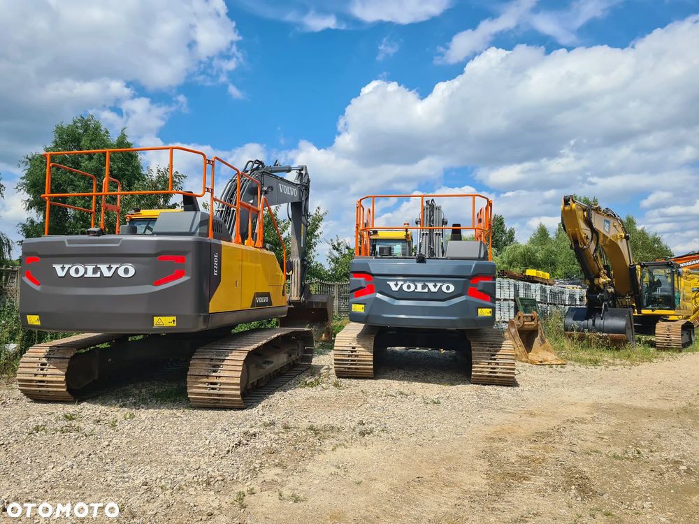 Volvo EC 200 El - 2