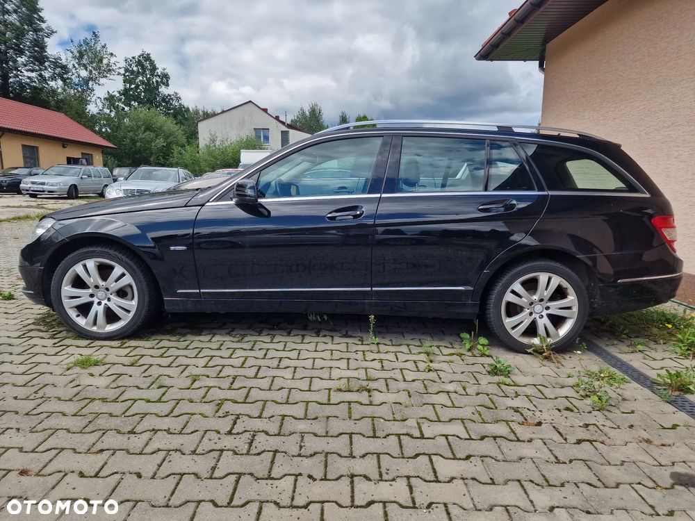 Mercedes-Benz Klasa C 220 T CDI DPF Automatik Avantgarde - 3