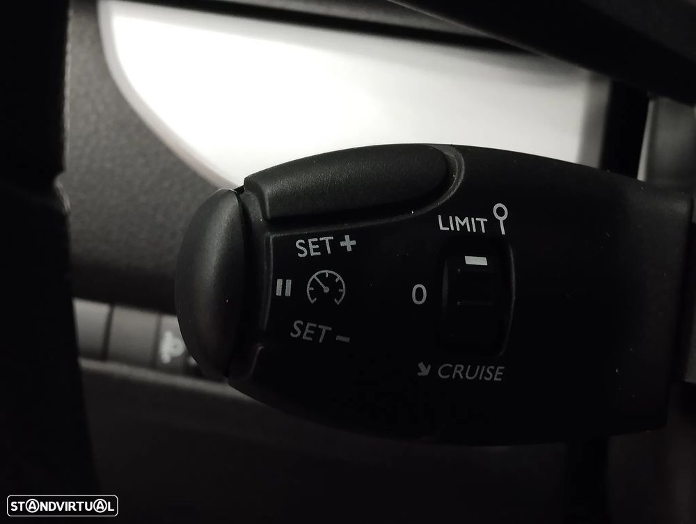 Toyota Proace Verso 1.5 D-4D L1 1.0T Comfort 9L PDL - 22