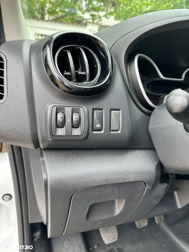 Opel VIVARO - 19