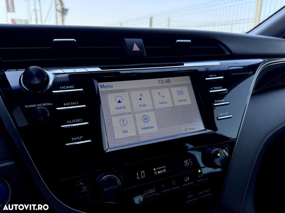 Toyota Camry - 23