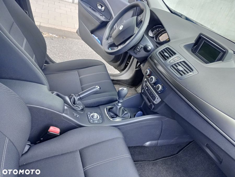 Renault Megane 1.6 SCe Life - 9