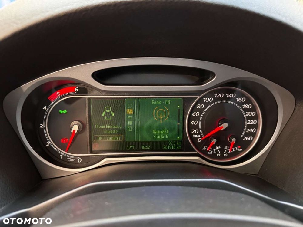 Ford Mondeo - 29