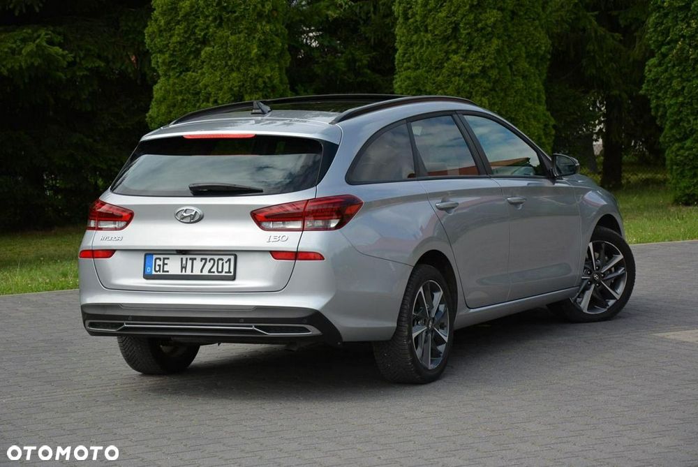 Hyundai i30 1.5 T-GDI 48V-Hybrid DCT Advantage - 5