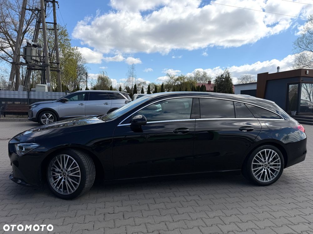 Mercedes-Benz CLA 220 d 8G-DCT - 3