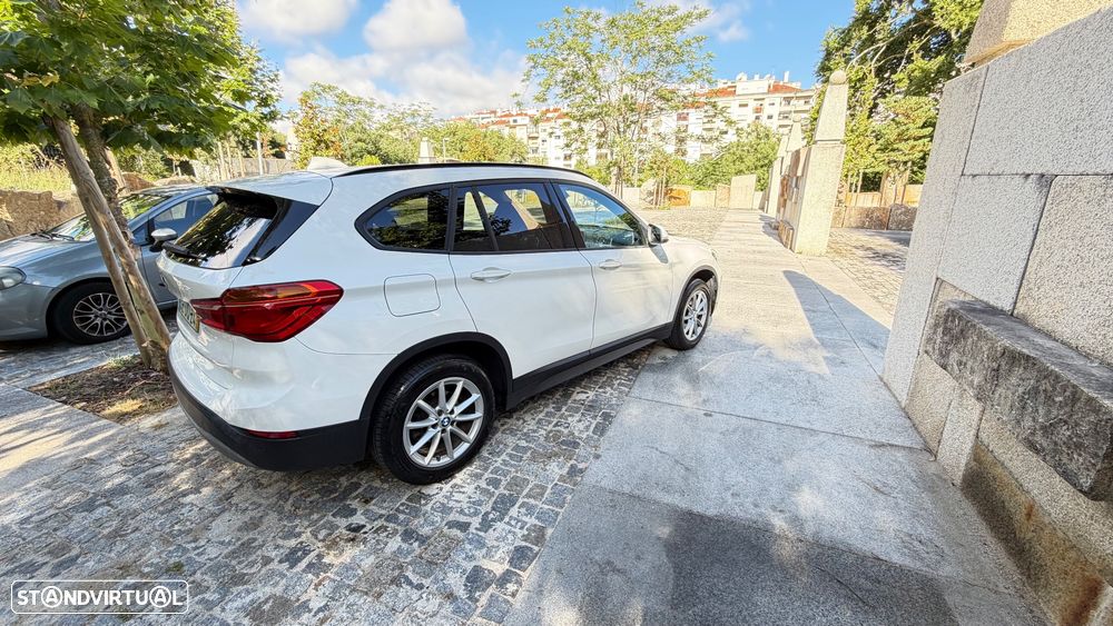 BMW X1 16 d sDrive Line Sport - 17