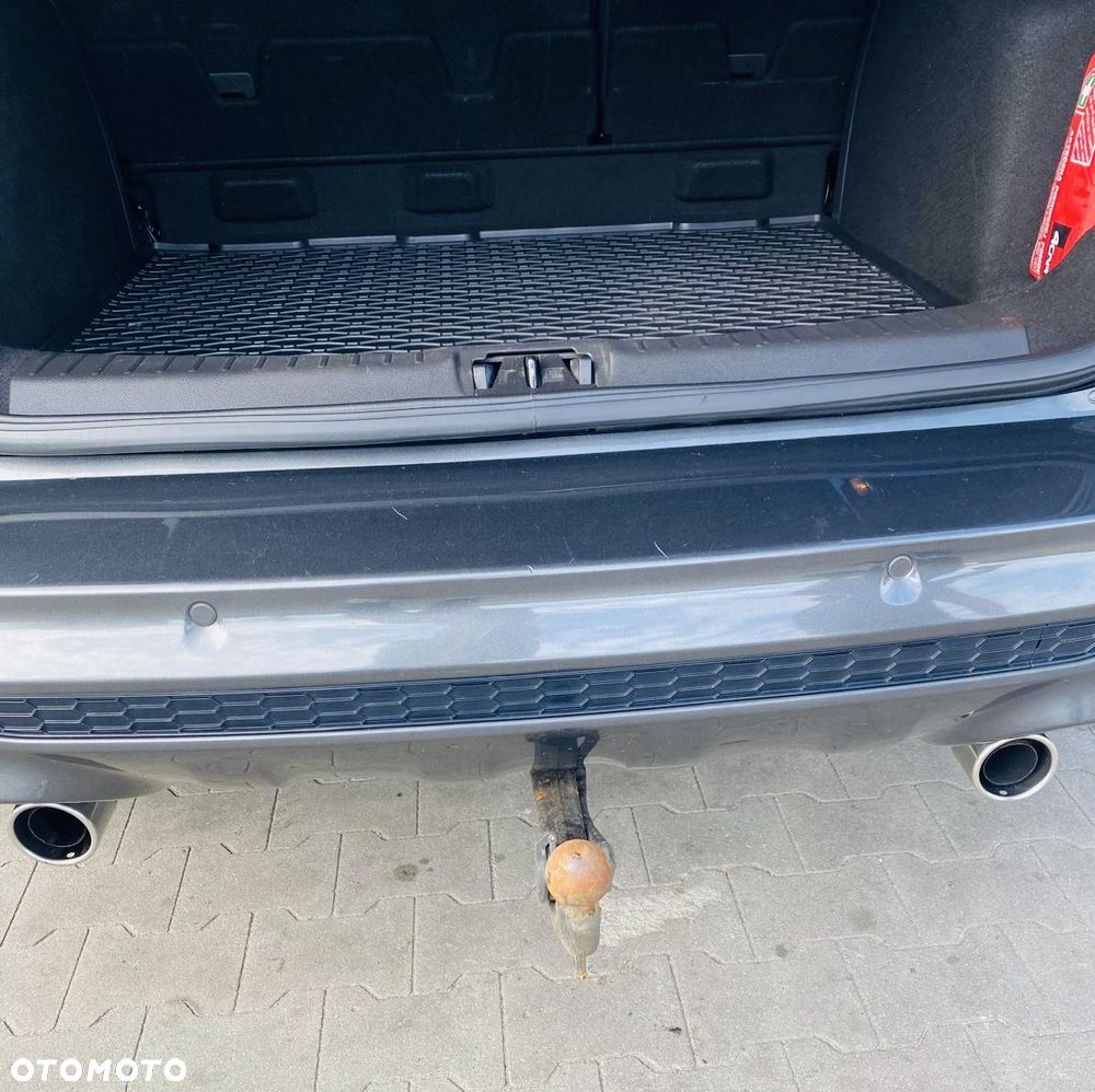 Ford Kuga - 16